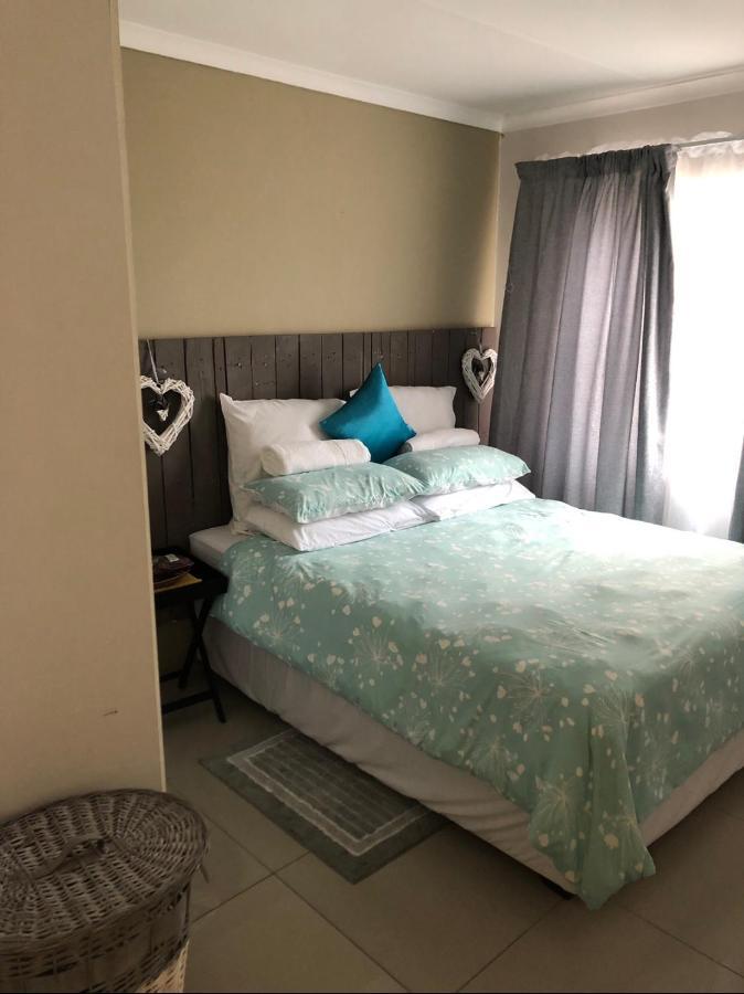 Summer Sands - Durban North Beach Accommodation Esterno foto