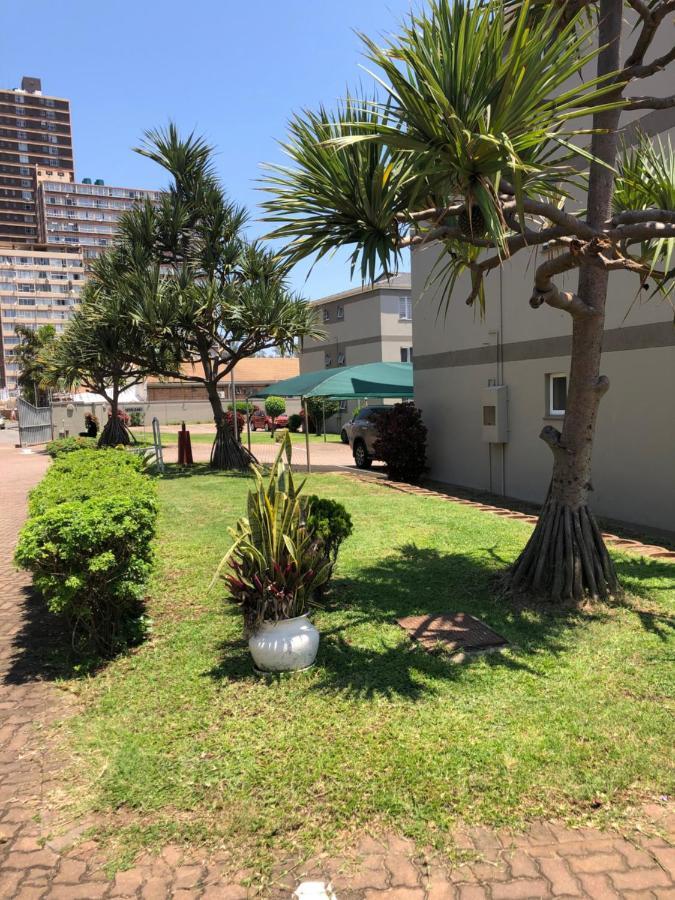 Summer Sands - Durban North Beach Accommodation Esterno foto